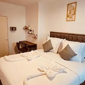Hotel Formio, Parigi