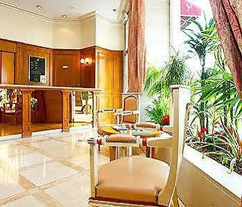 פריז Hotel Fertel Maillot