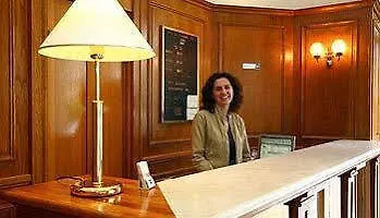 Hotel Fertel Maillot Parigi